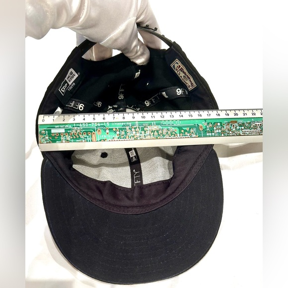 Raptors Youth Wool Cap Black with gold embroidery Adjustable - Picture 8 of 10